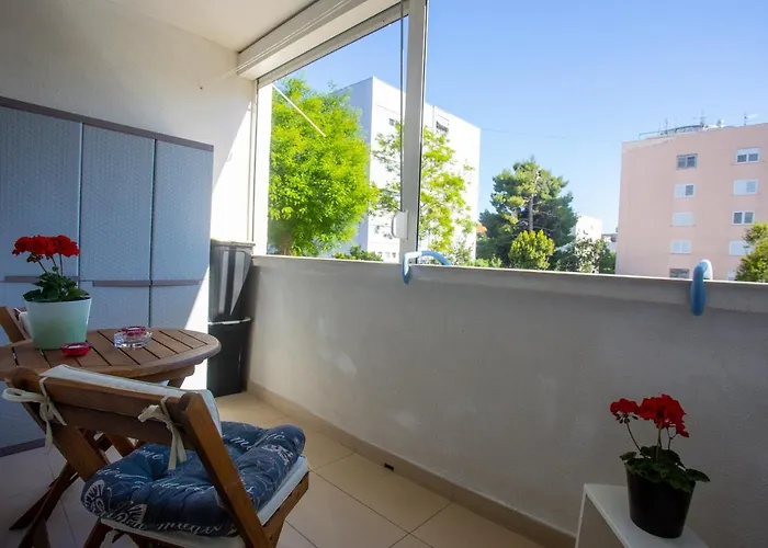 Mia Leona Lejlighed *